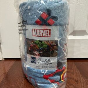 Oversized Marvel Superhero Plush Throw Blanket